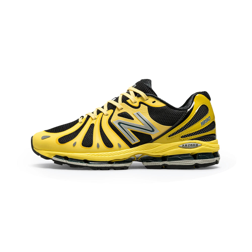 new_balance_1890_star_burst_black_2026_3