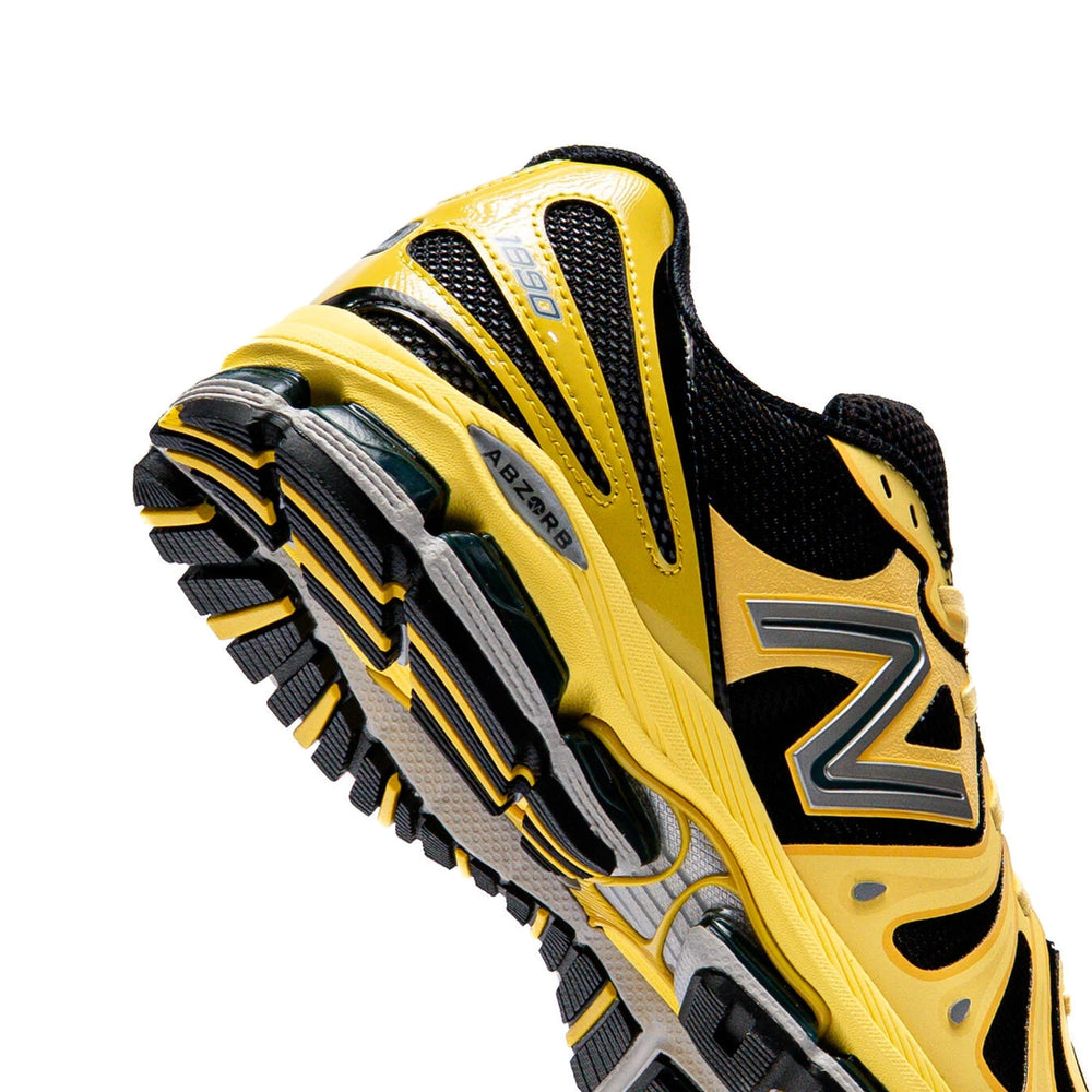 new_balance_1890_star_burst_black_2026_7