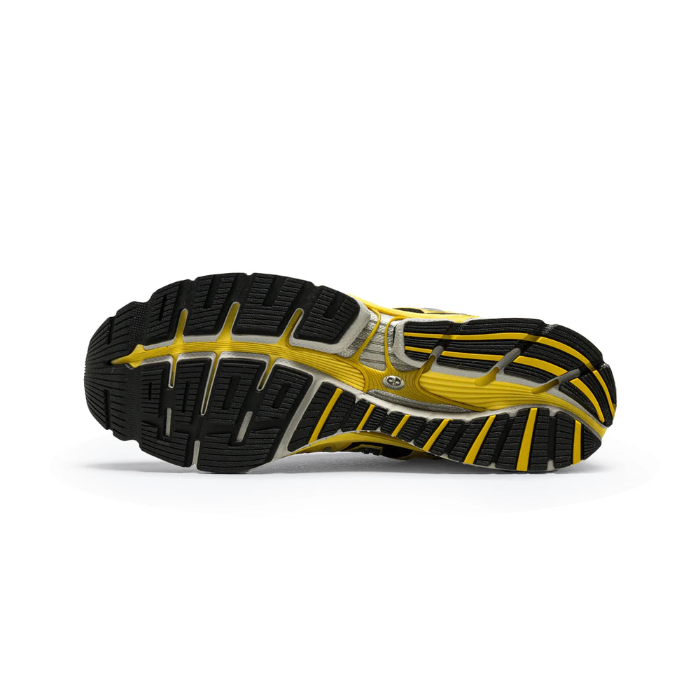 new_balance_1890_star_burst_black_2026_10