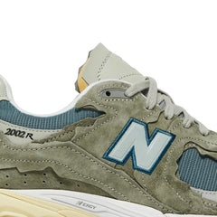 New-Balance-2002R-Protection-Pack-‘Mirage-Grey’-(2022)-side-close-up