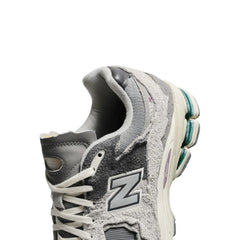 New-Balance-2002R-Protection-Pack-‘Rain-Cloud’-(2021)-close-up