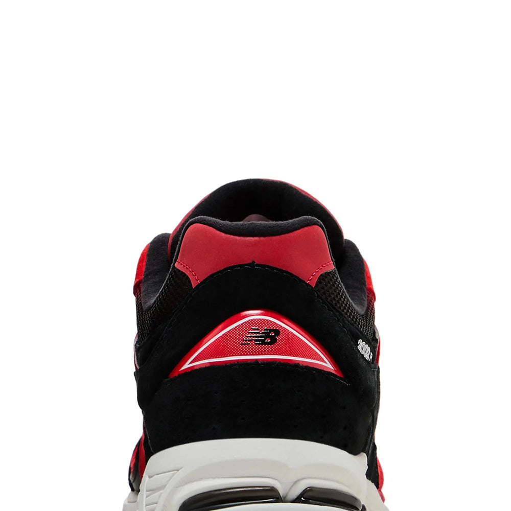 new_balance_2002r_true_red_2025_8
