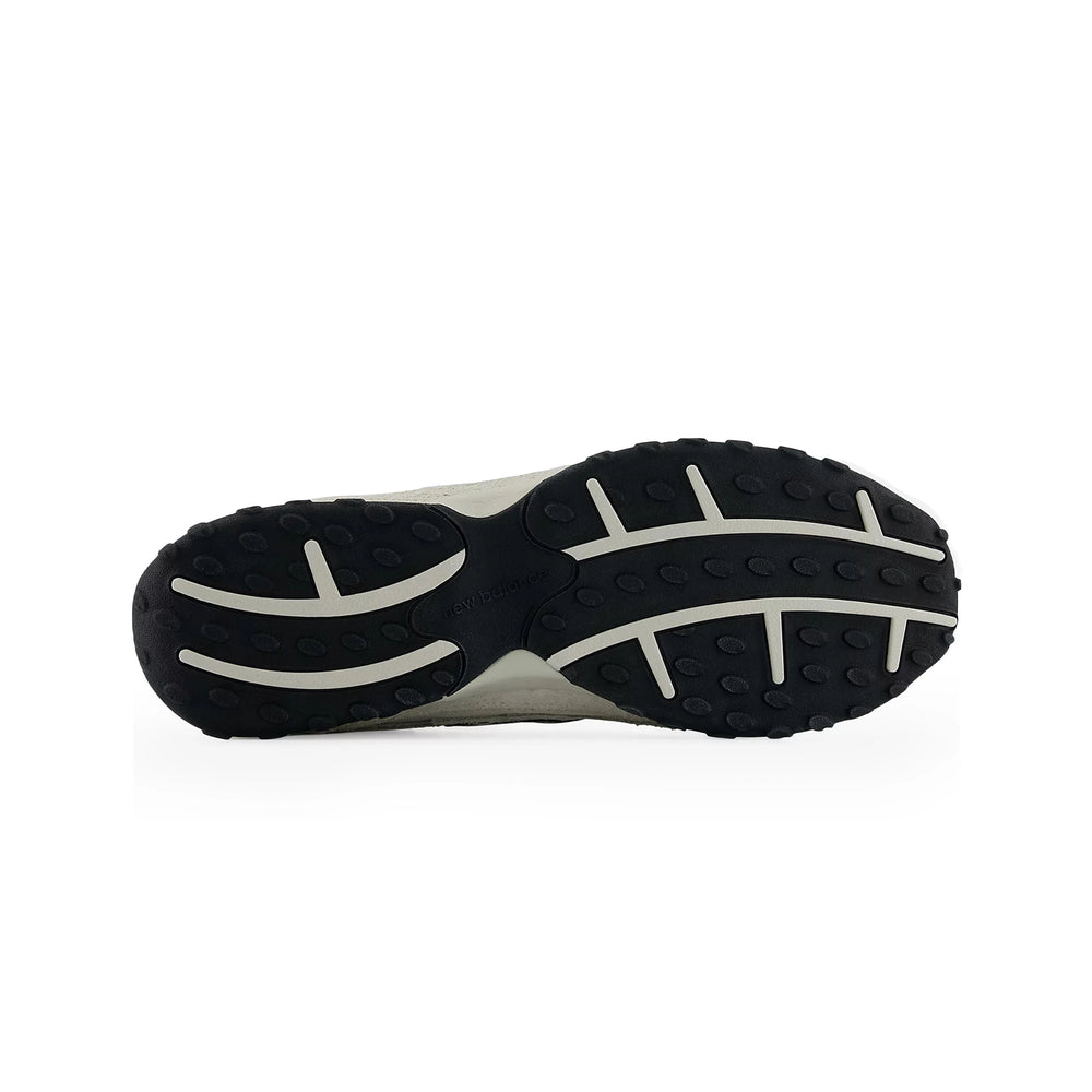 new_balance_204l_moonbeam_black_2026_6