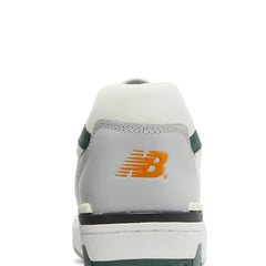 New-Balance-550-‘White-Nightwatch-Green’-(2022)-back-close-up