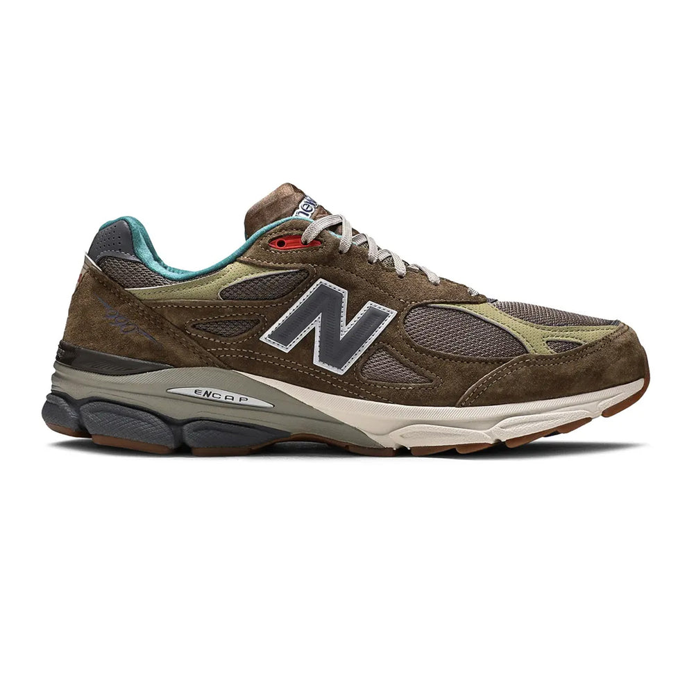 New-Balance-990v3-‘MiUSA-Bodega-Here-To-Stay’-(2021)-1