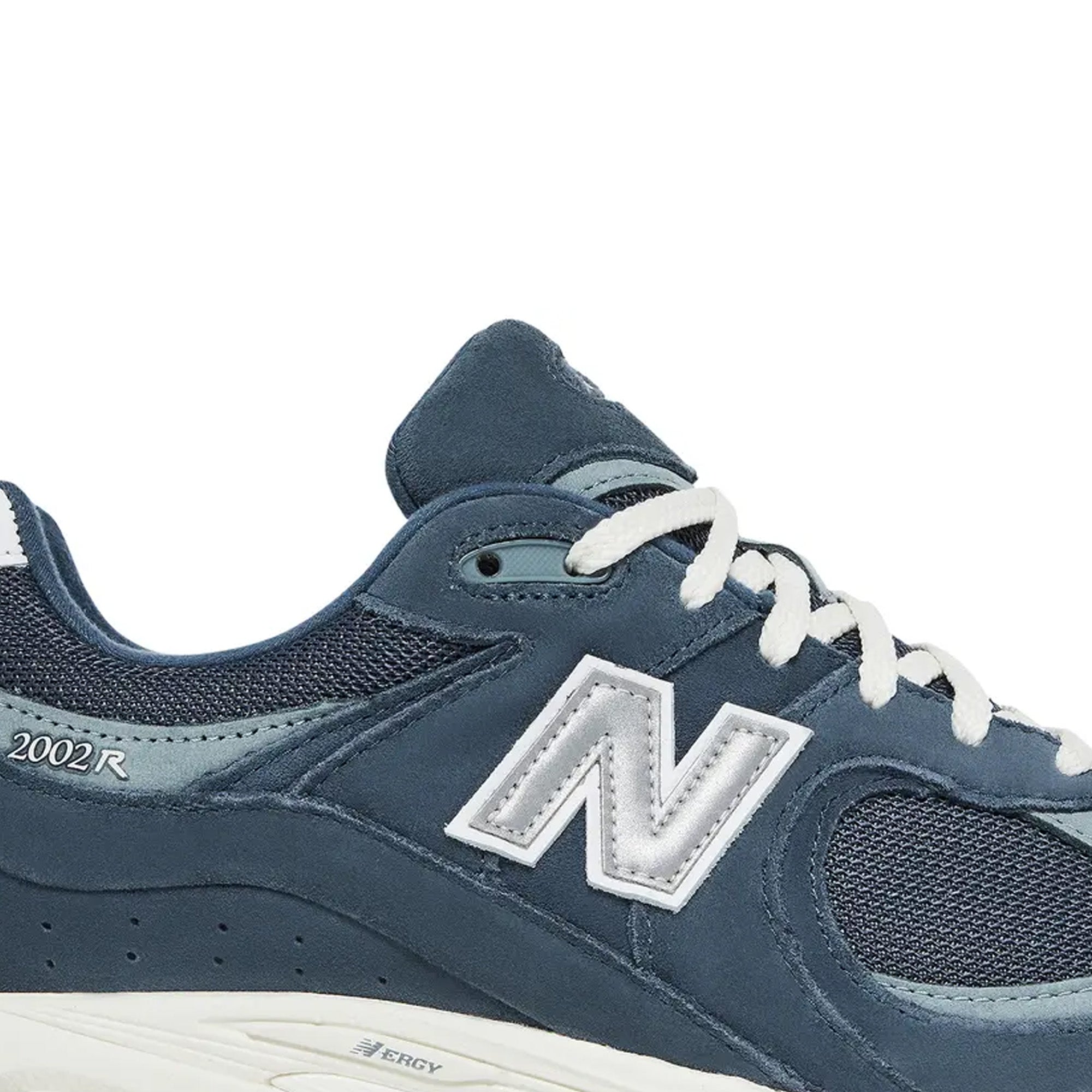 New-balance-2002R-‘Deep-Ocean-Grey-Slate’(2021)-side-close-up