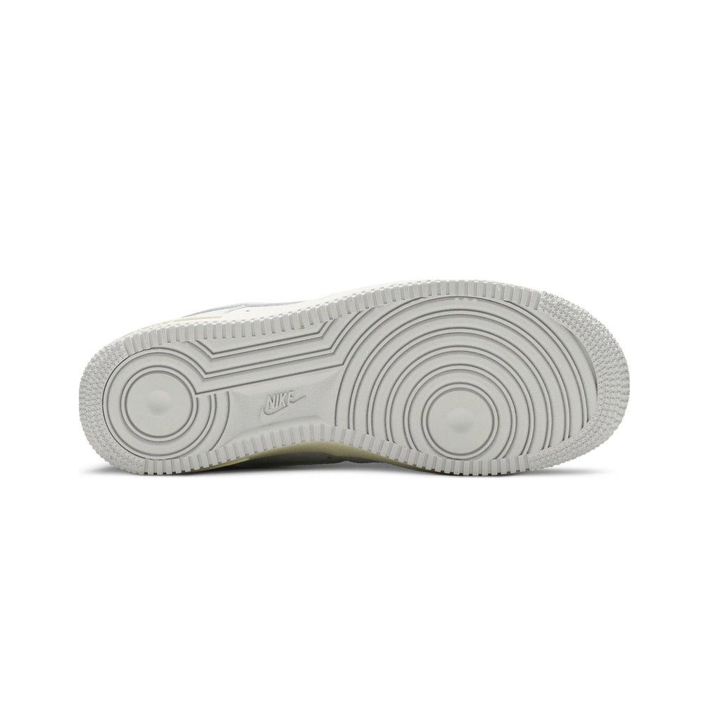 nike_air_force_1_07_premium_1_800_toll_free_2020_5
