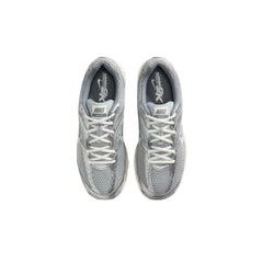 nike_air_max_moto_2k_light_smoke_grey_metallic_silver_5