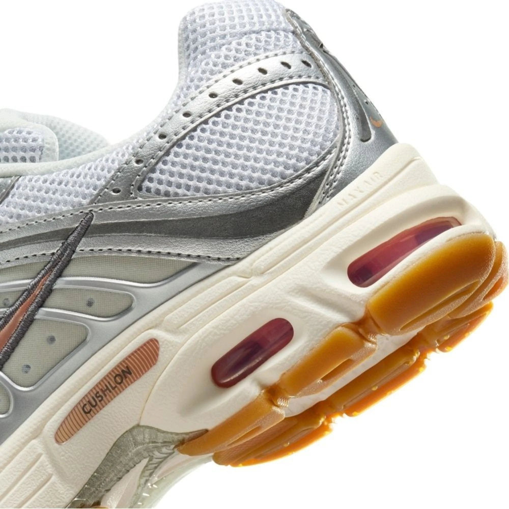 nike_air_max_moto_2k_white_silver_metallic_red_bronze_womens_2026_7