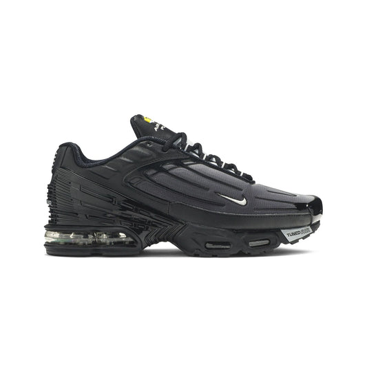 nike_air_max_plus_3_black_wolf_grey_2019_1