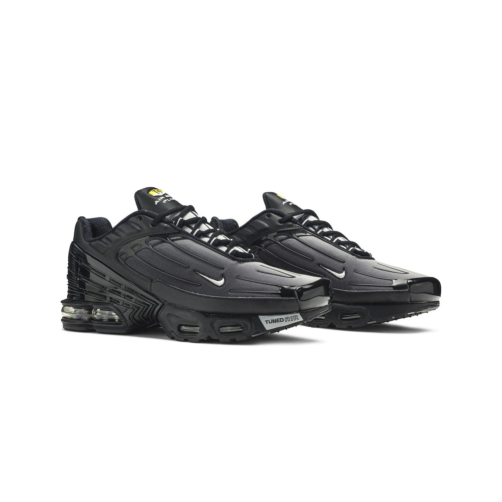 nike_air_max_plus_3_black_wolf_grey_2019_2
