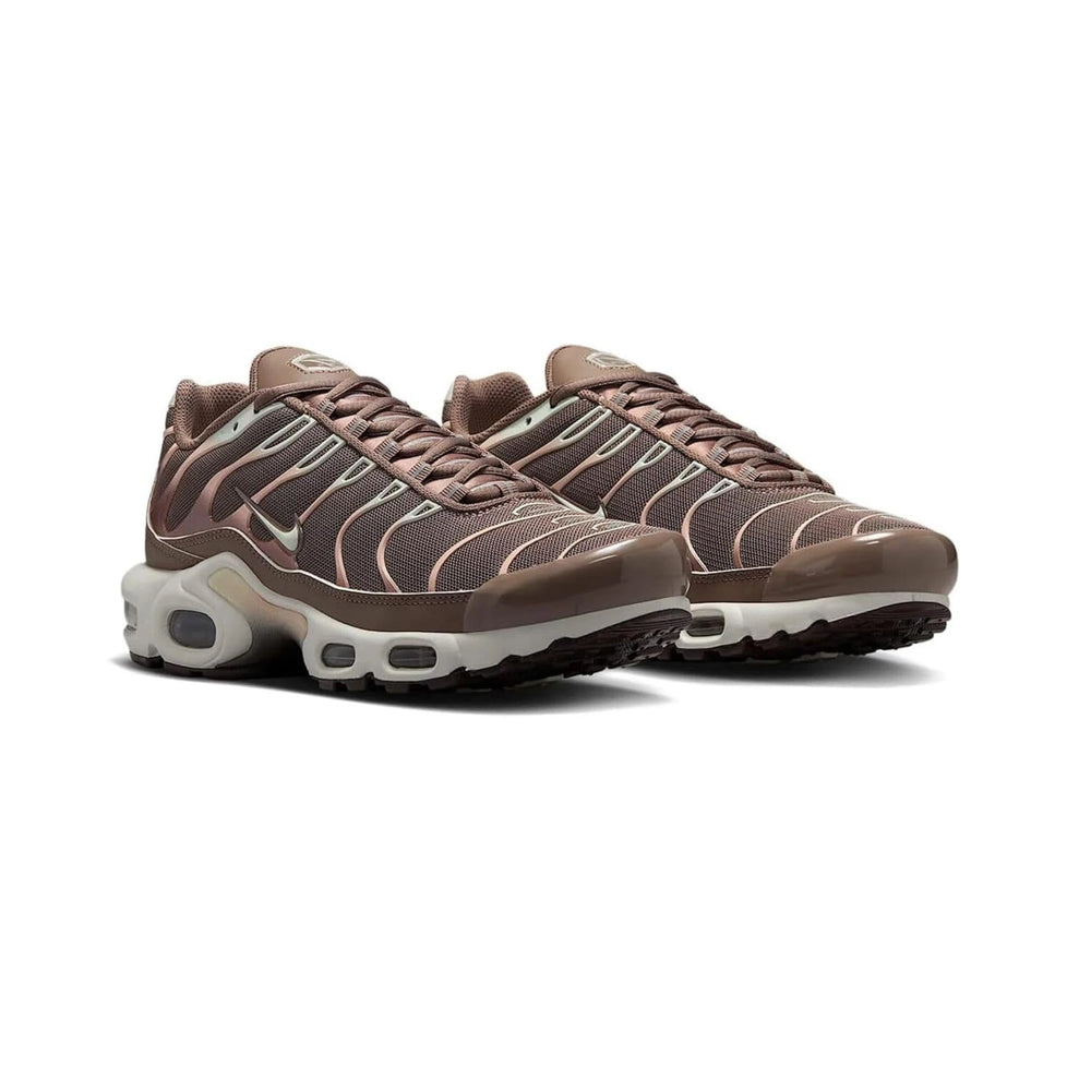 nike_air_max_plus_mink_brown_baroque_brown_sail_metallic_silver_womens_2025_2