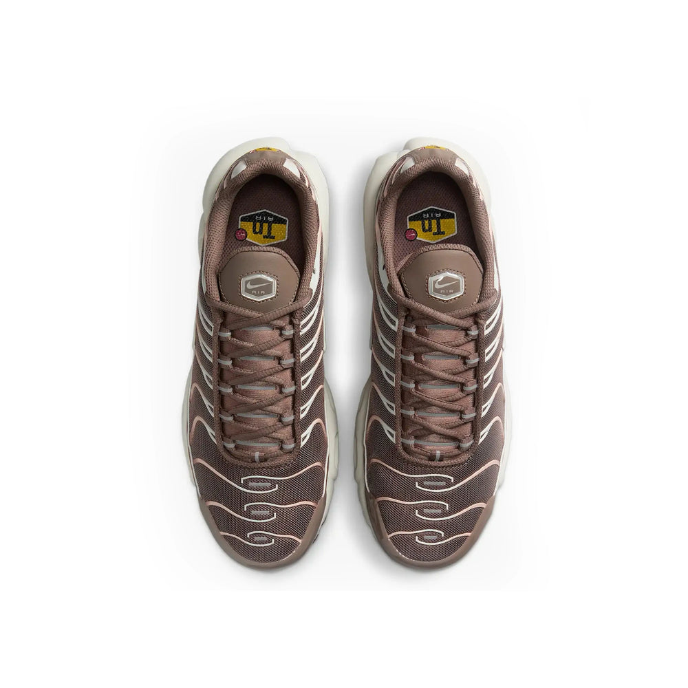 nike_air_max_plus_mink_brown_baroque_brown_sail_metallic_silver_womens_2025_5