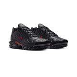 Nike-Air-Max-Plus-Premium-‘Bred’-(2024)-front-side