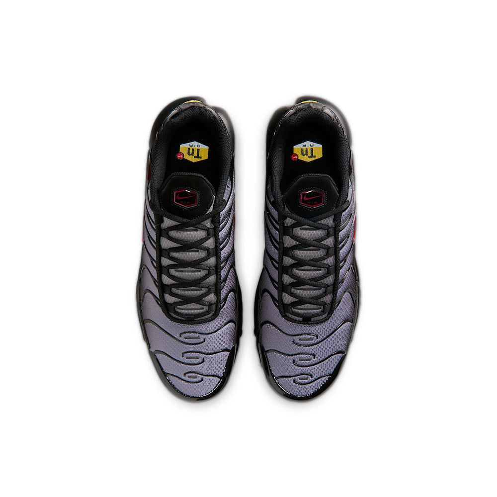 nike_air_max_plus_tn_black_pencil_point_team_crimson_2021_4
