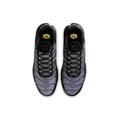 nike_air_max_plus_tn_black_pencil_point_team_crimson_2021_4