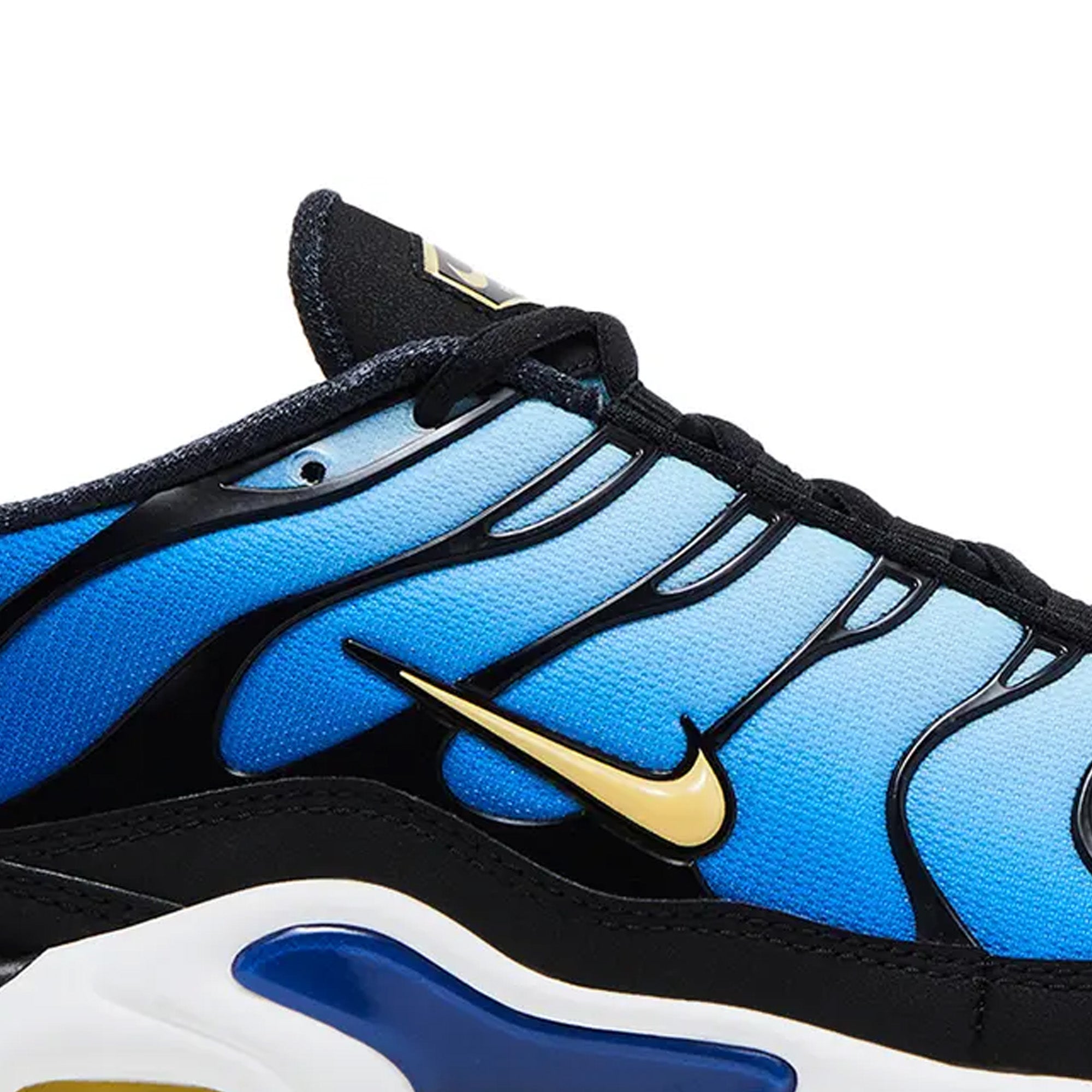 Nike-Air-Max-Plus-TN-OG-‘Hyper-Blue’-(2025)-side-close-up