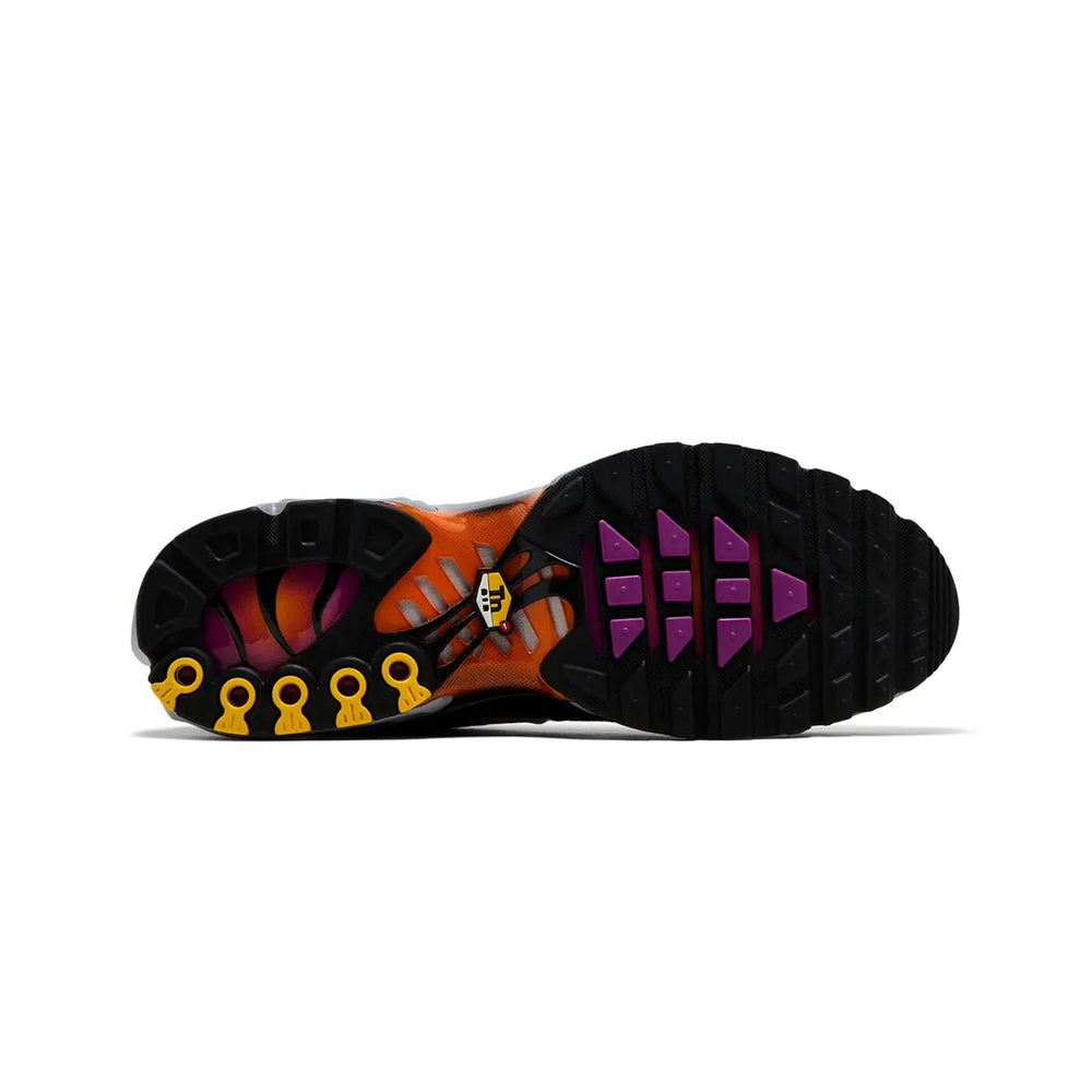 Nike-Air-Max-Plus-TN-‘Desert-Sunset’-(2025)-5
