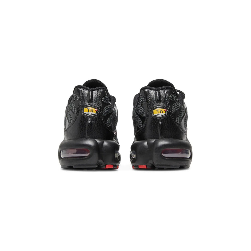 Nike-Air-Max-TN-Plus-Metal-Mesh-Black-Red-2021-4