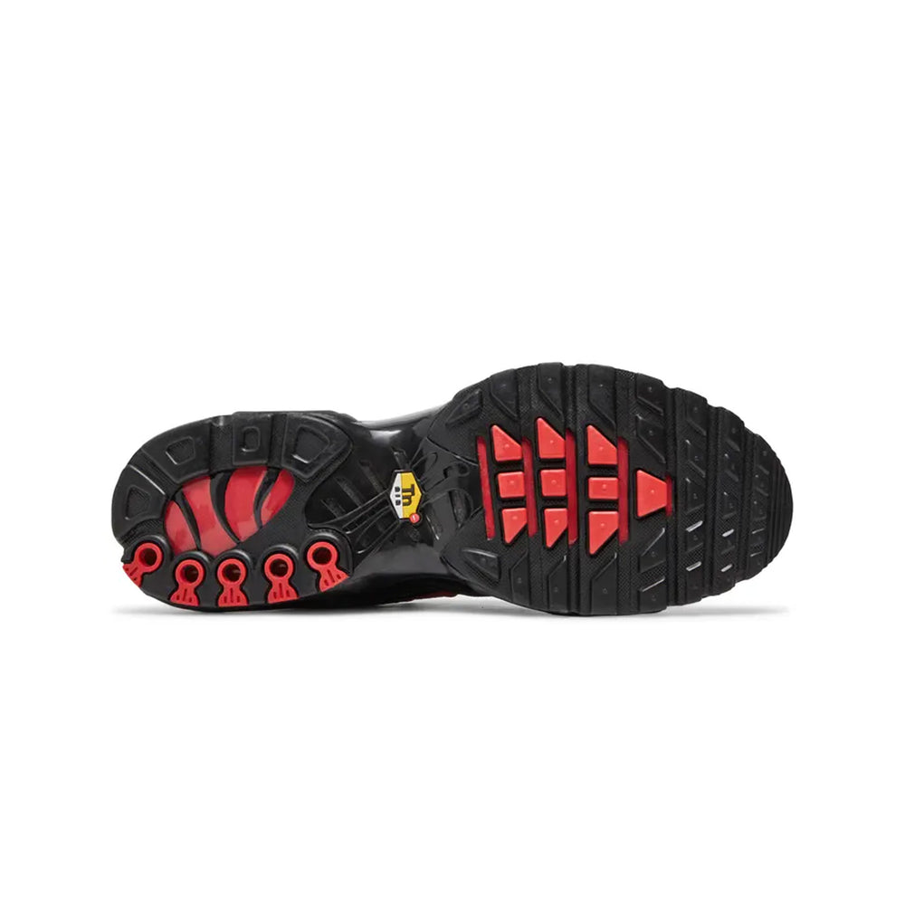Nike-Air-Max-TN-Plus-Metal-Mesh-Black-Red-2021-5