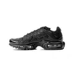 Nike-Air-Max-TN-Plus-Triple-Black-2017-side-1