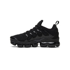 nike_air_vapormax_plus_triple_black_2018_3