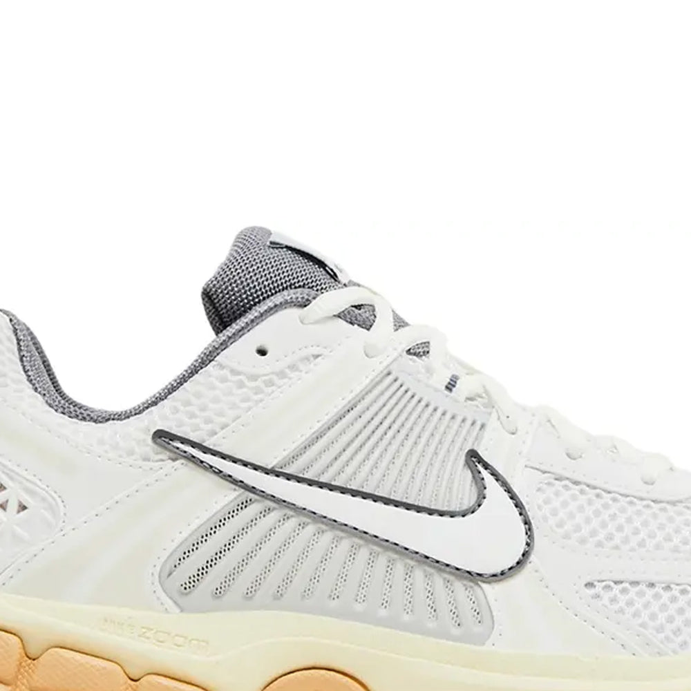Nike-Air-Zoom-Vomero-5-Summit-White-Pure-Platinum-Women’s-2024-5