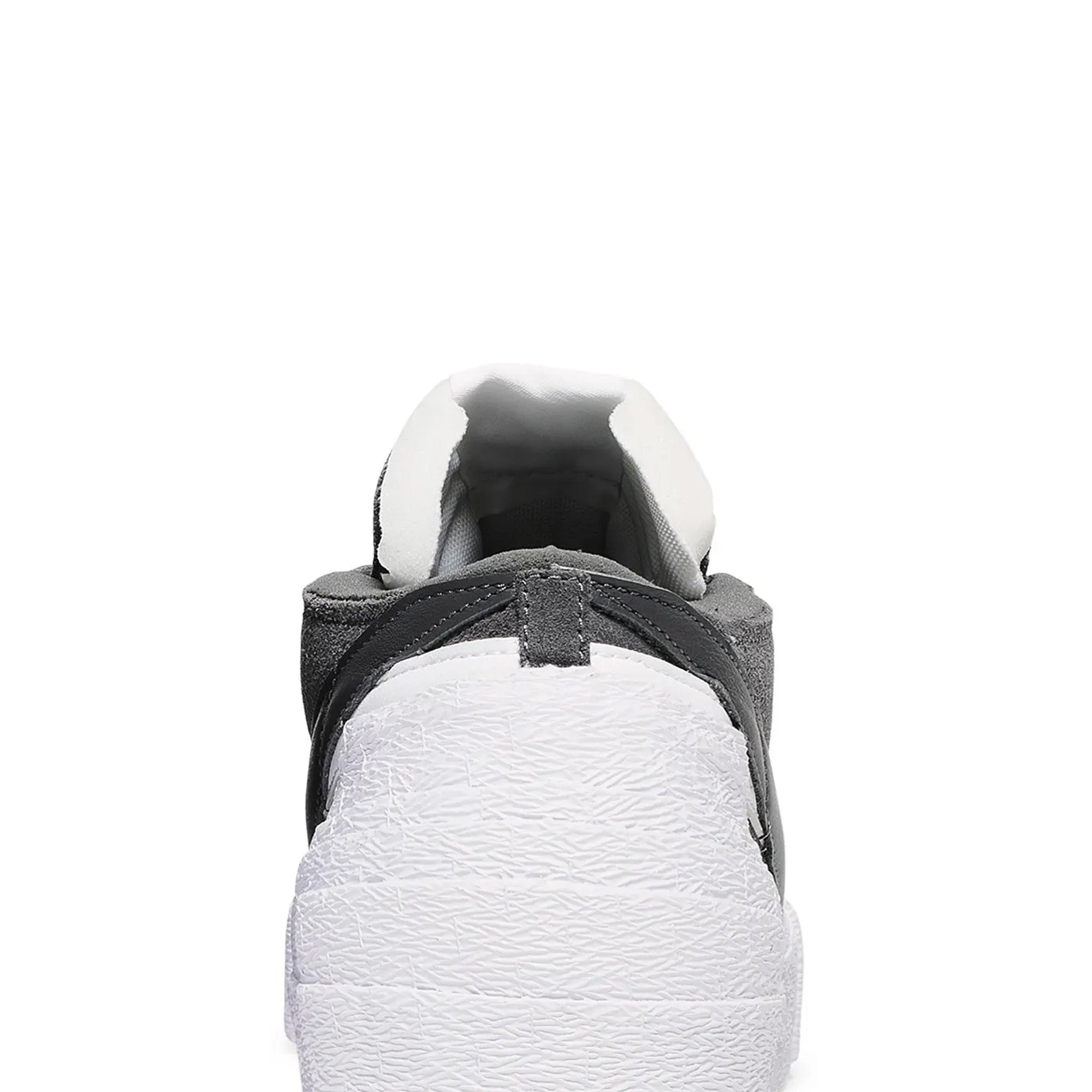 Nike-Blazer-Low-X-Sacai-‘Iron-Grey’-7