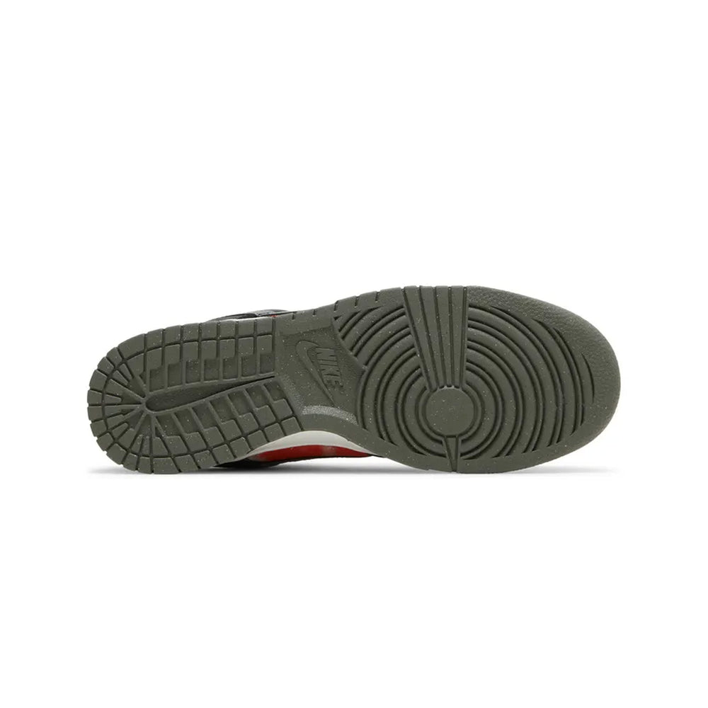 Nike-Dunk-Low-Black-Red-Graffiti-2022-6