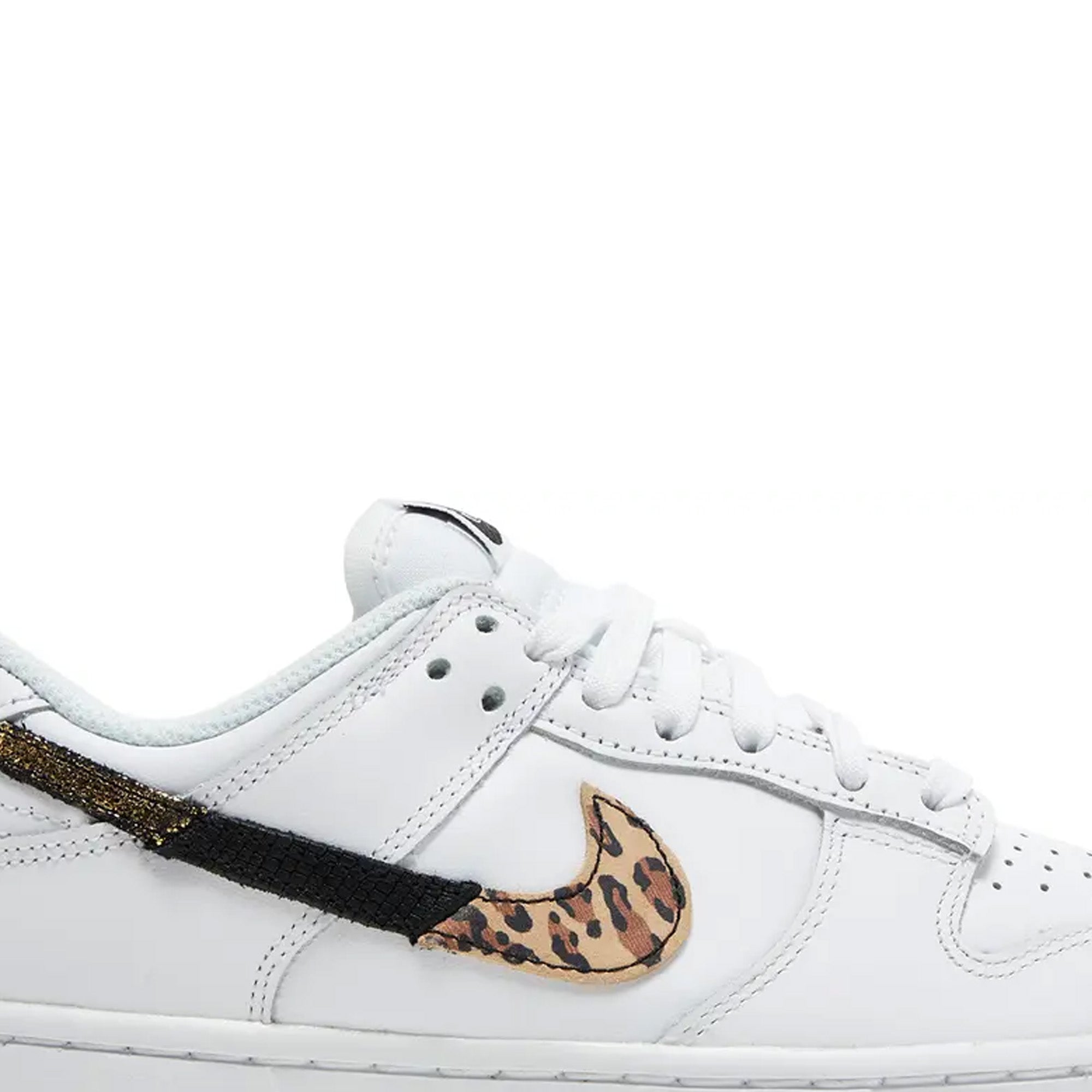 Nike-Dunk-Low-SE-‘Animal-Instinct’-White-side-close-up