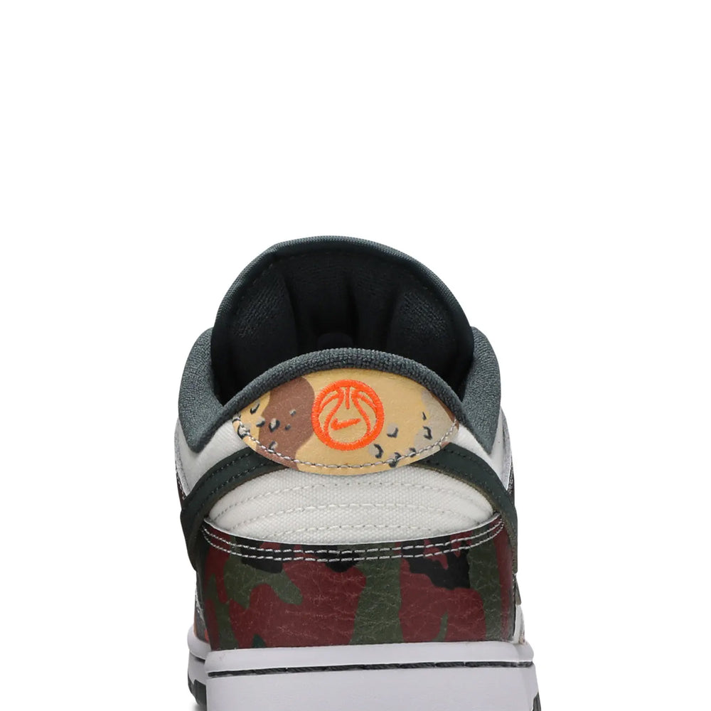 Nike-Dunk-Low-SE-‘Sail-Multi-Camo’-back-close-up