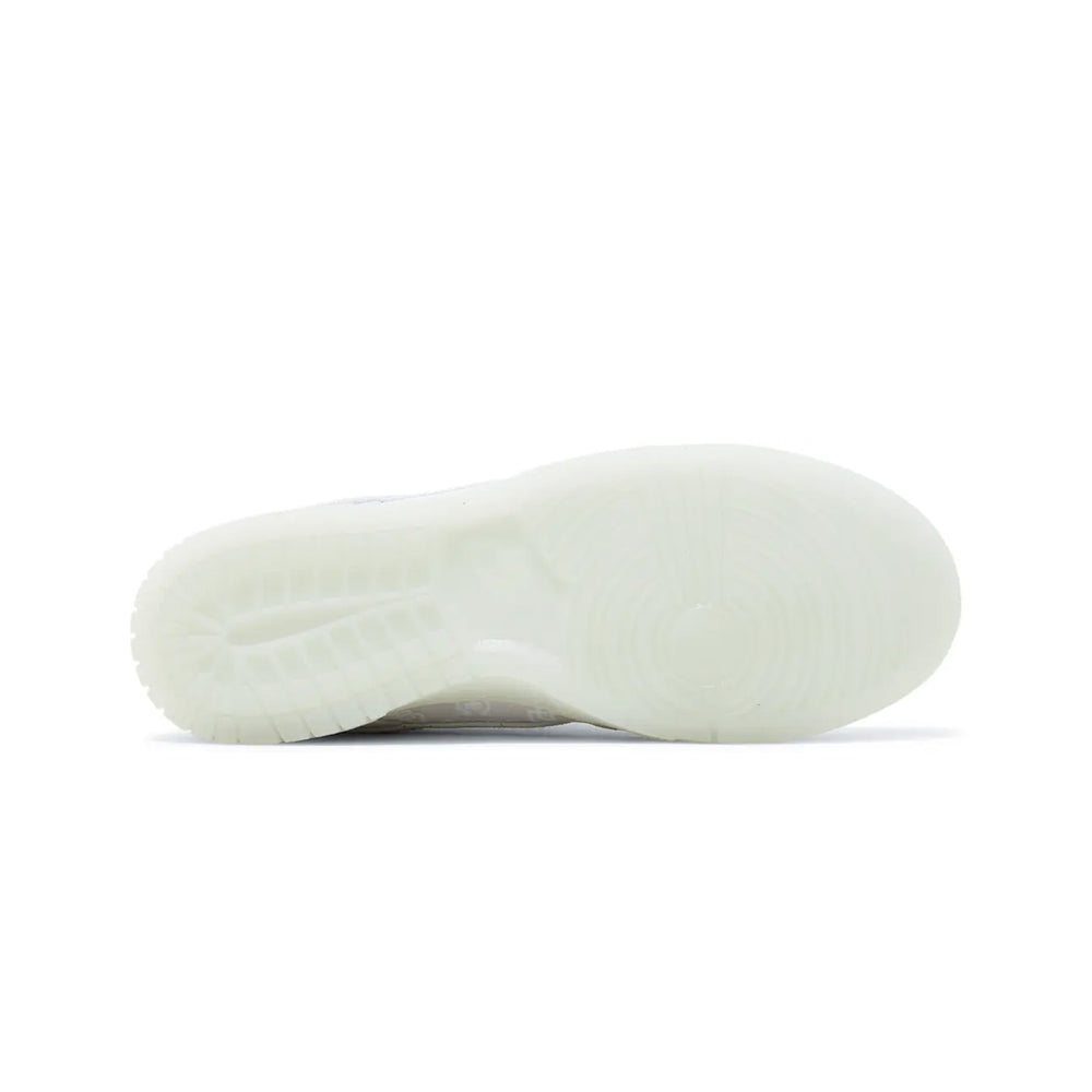 Nike-Dunk-Low-‘CLOT-Fragment-White’-(2023)-sole