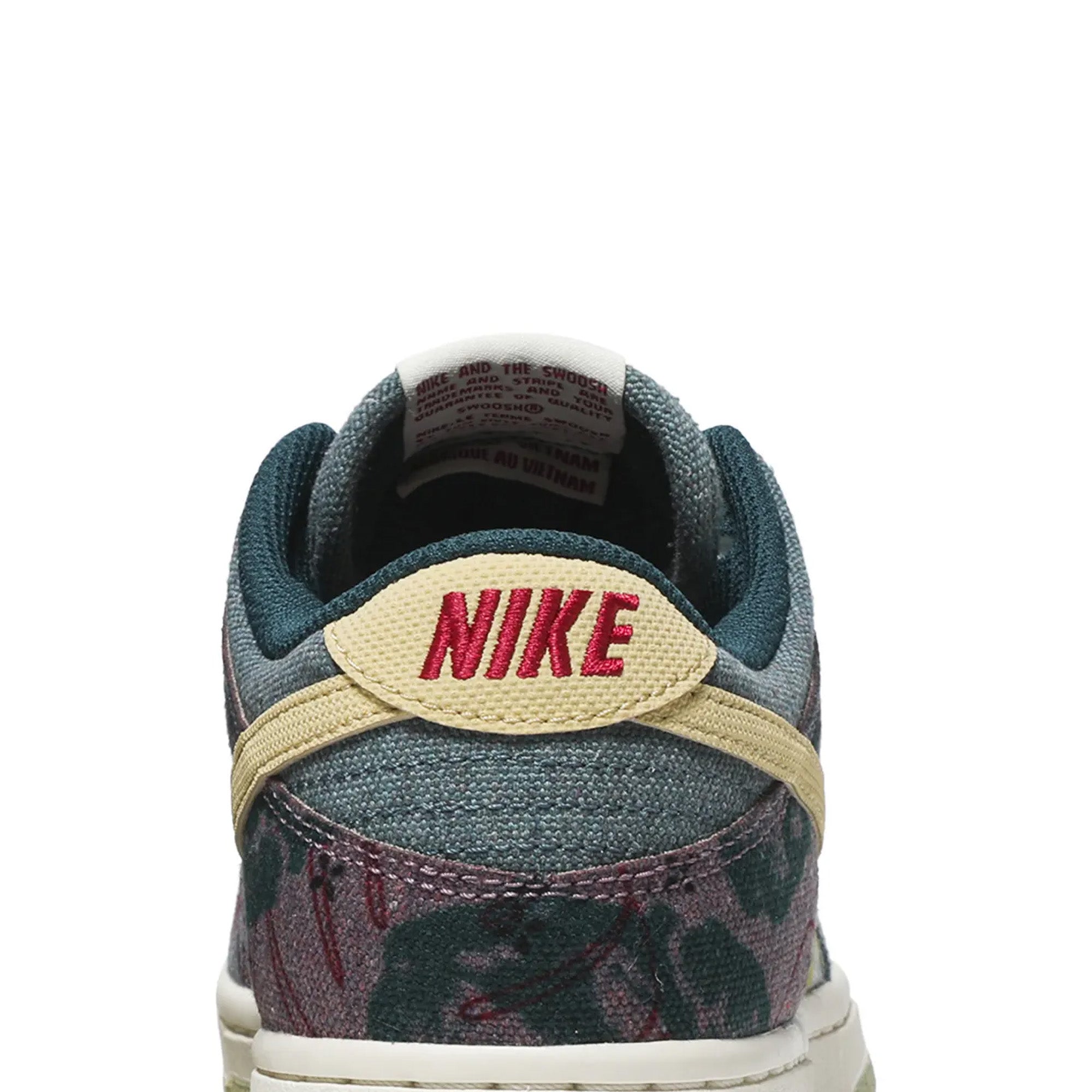 Nike-Dunk-Low-‘Community-Garden’-(2020)-back-close-up