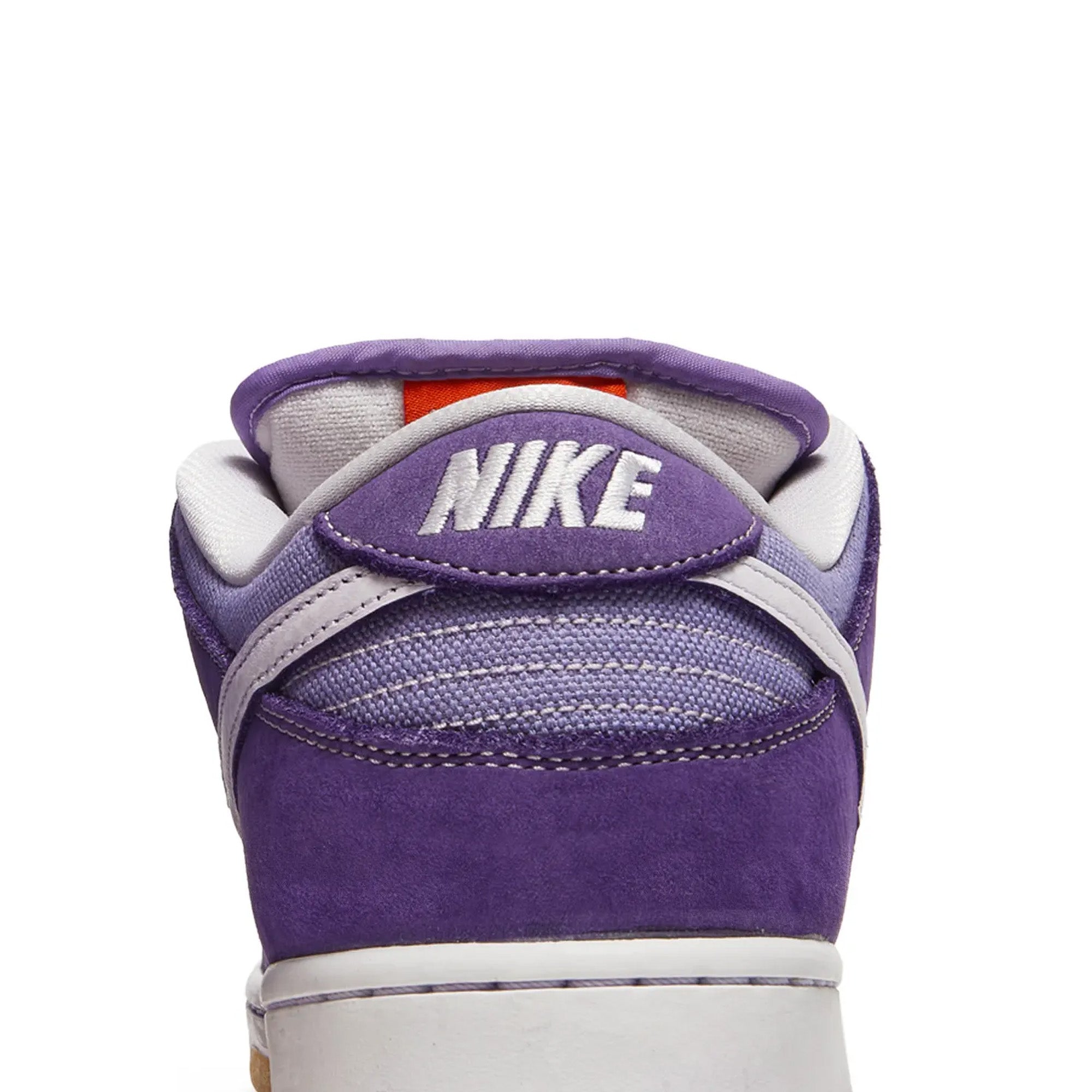 Nike-Dunk-Low-‘Unbleached-Pack-Lilac’-back-close-up