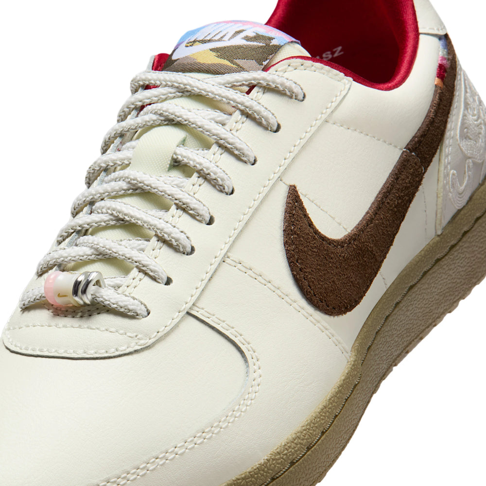 nike_field_general_year_of_the_horse_womens_2026_8