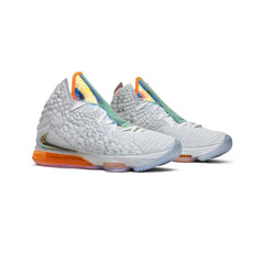 Nike-LeBron-17-LMTD-‘Future-Air’-front-side