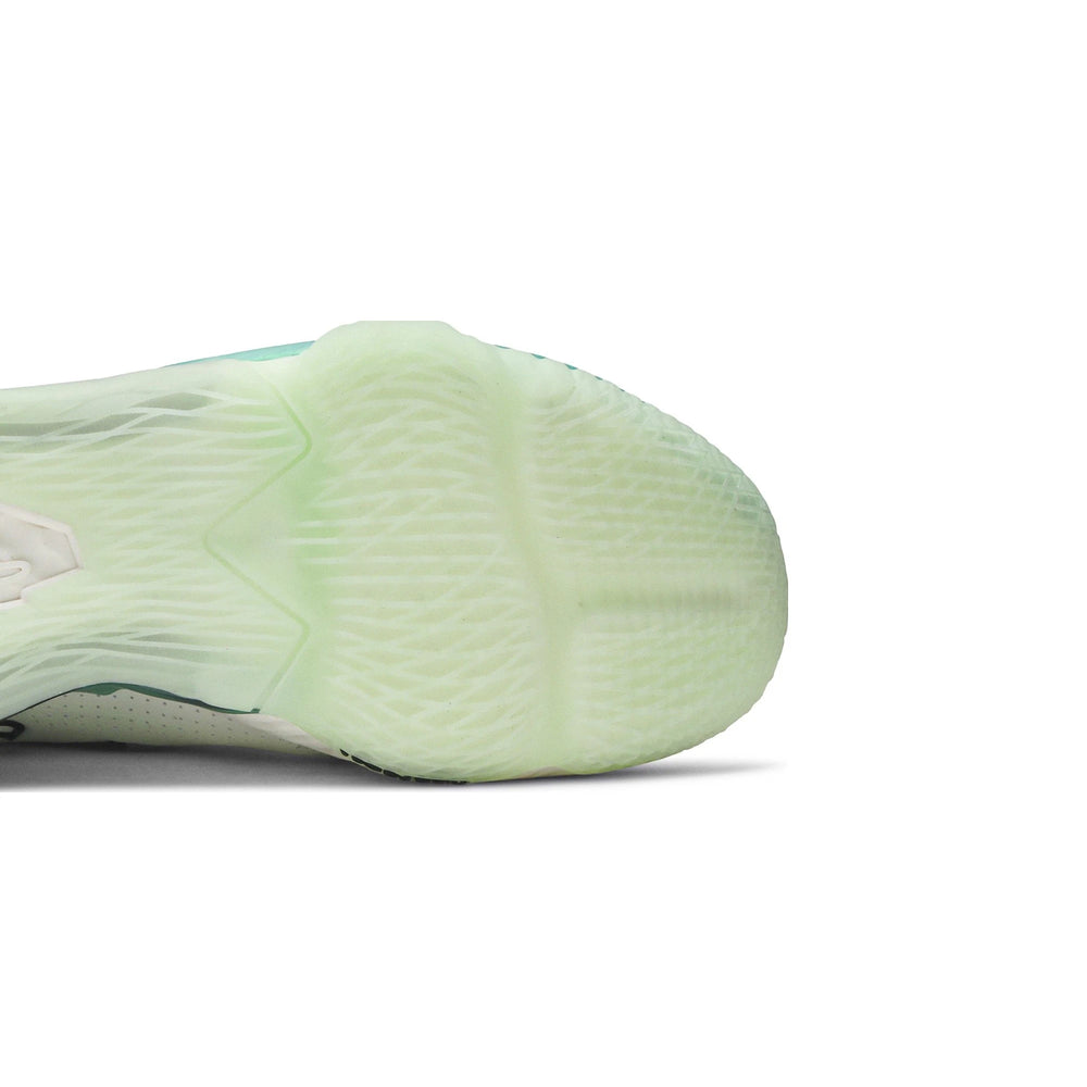 nike_lebron_17_low_glow_in_the_dark_2020_8