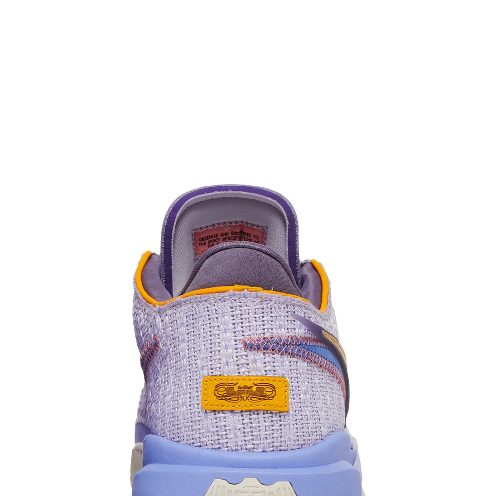 nike_lebron_20_violet_frost_2022_10
