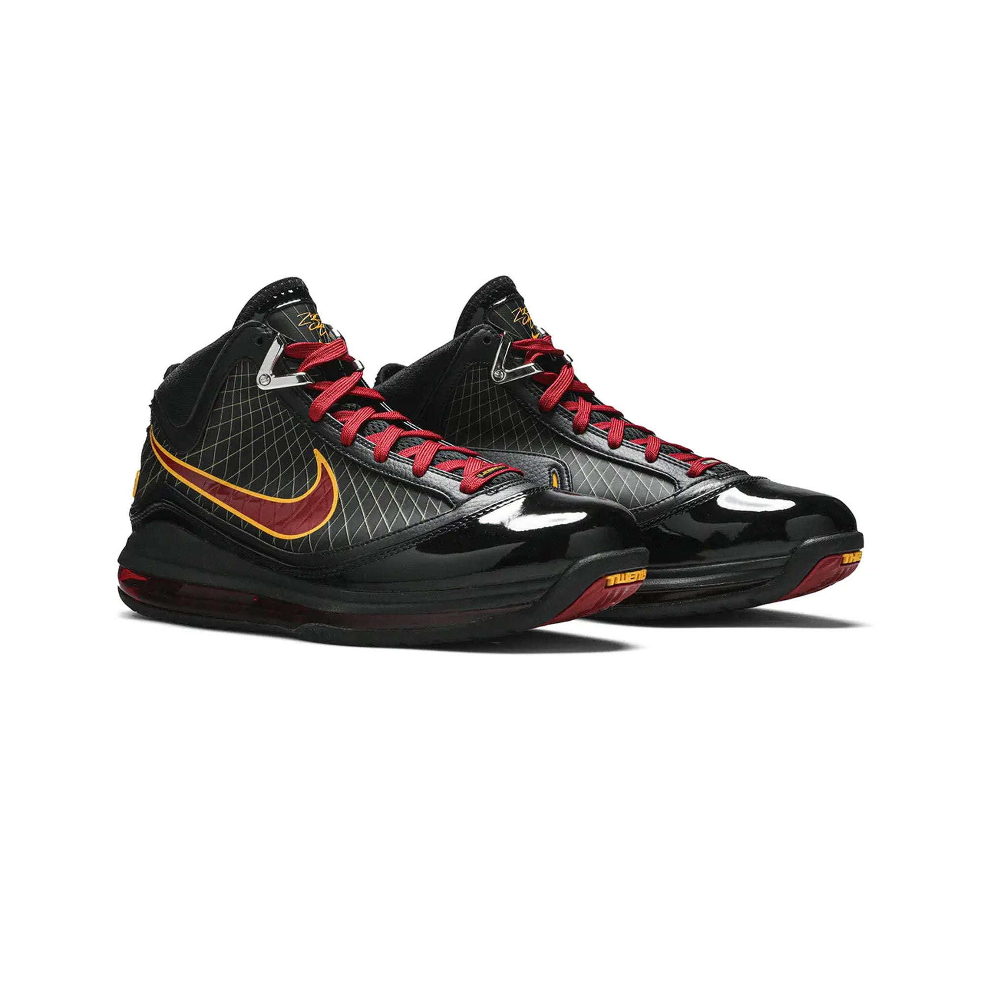 Nike-LeBron-7-‘Fairfax’-(2020)-front-side