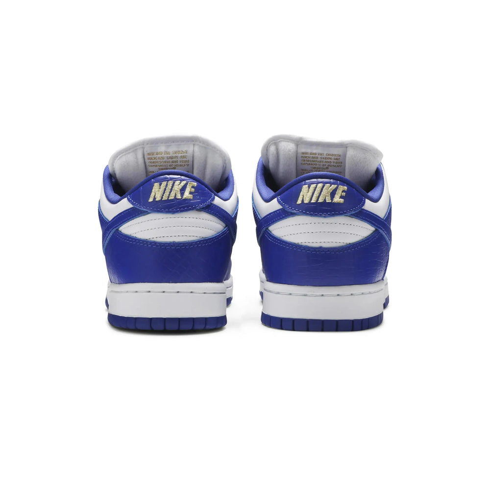 nike_sb_dunk_low_supreme_stars_hyper_royal_2021_4