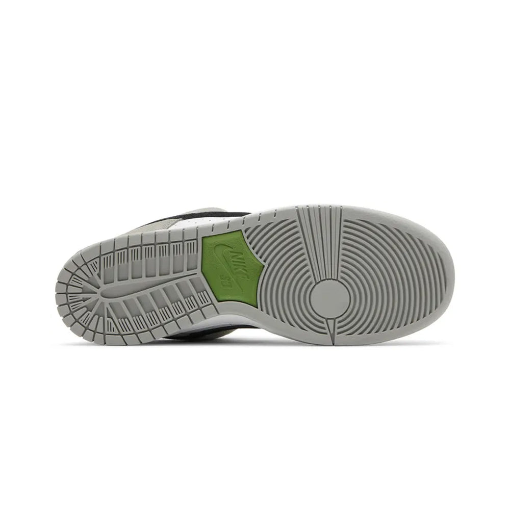Nike-SB-Dunk-Low-‘Chlorophyll’-(2022)-5