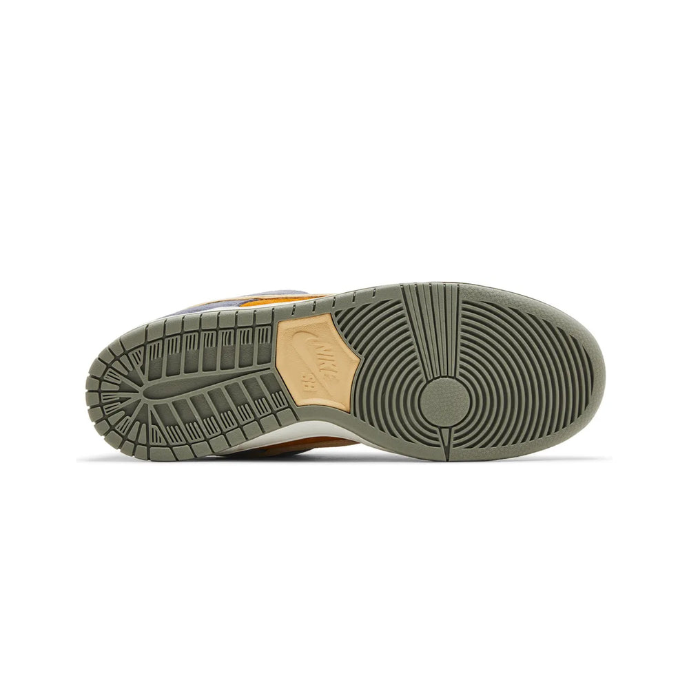 Nike-SB-Dunk-Low-‘Light-Carbon-Monarch’-(2024)-5