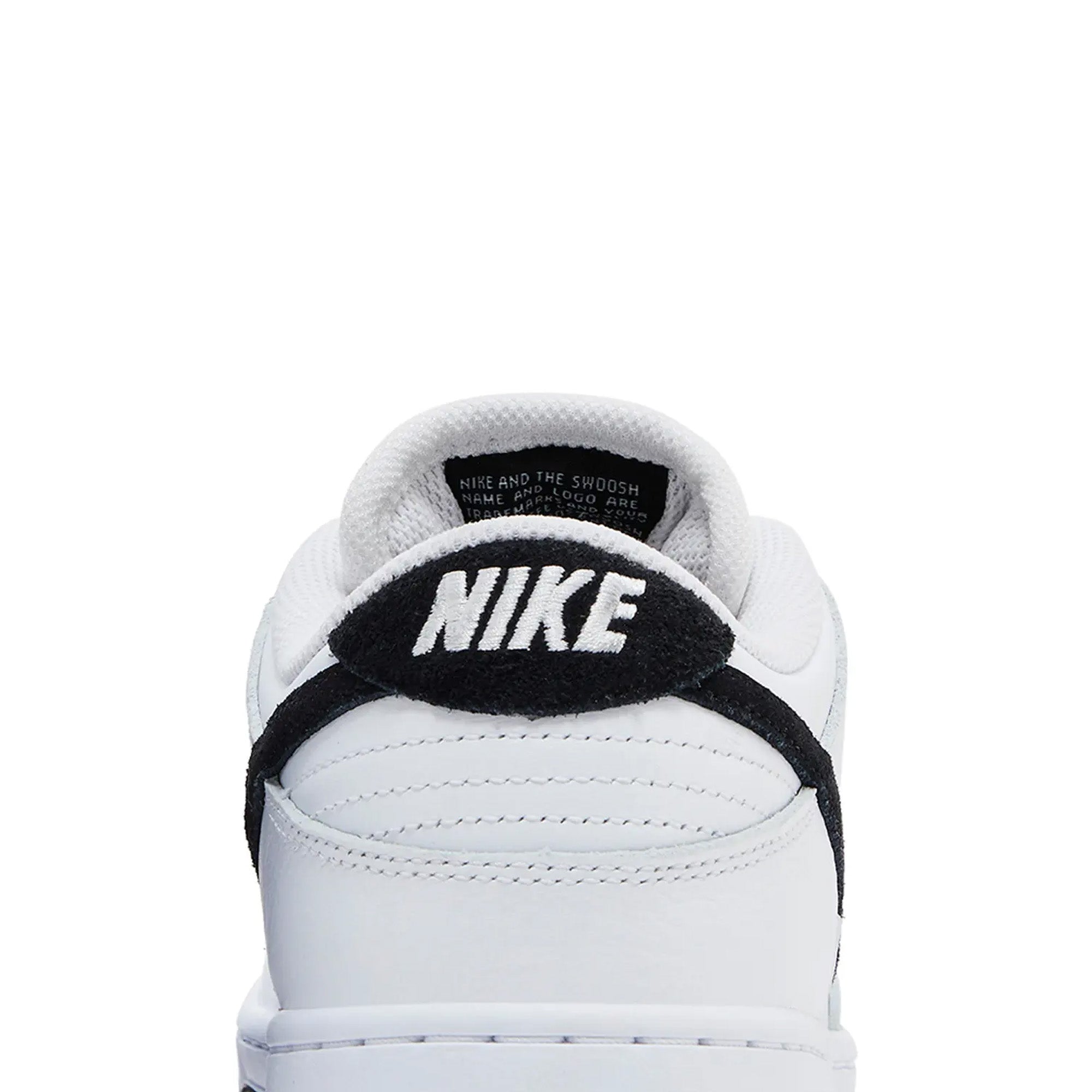 Nike-SB-Dunk-Low-‘White-Black’-(2025)-back-close-up