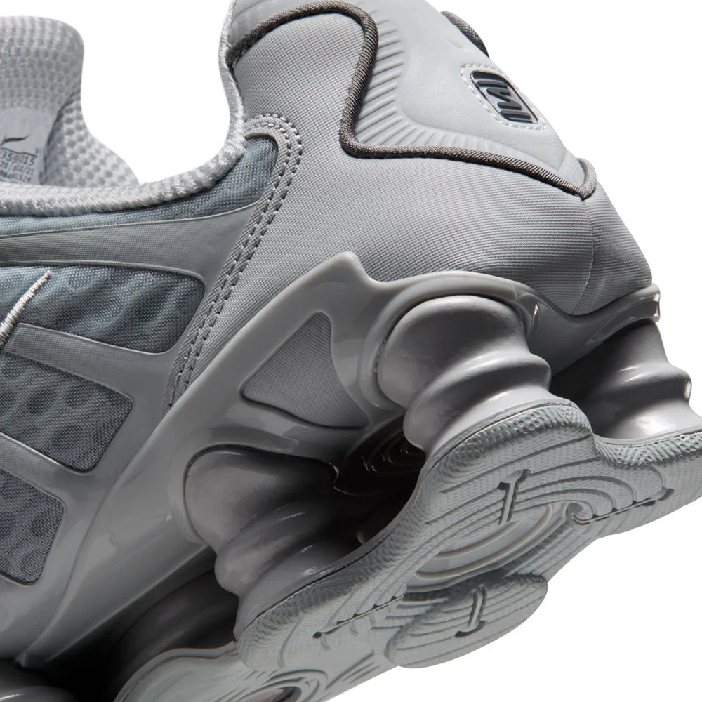 nike_shox_tl_wolf_grey_iron_grey_2025_7