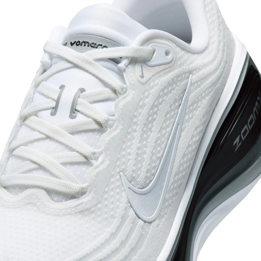 nike_vomero_plus_white_black_cool_grey_2026_6