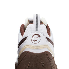 Nike-Zoom-Field-Jaxx-Travis-Scott-'Light-Chocolate'(2025)-back-close-up