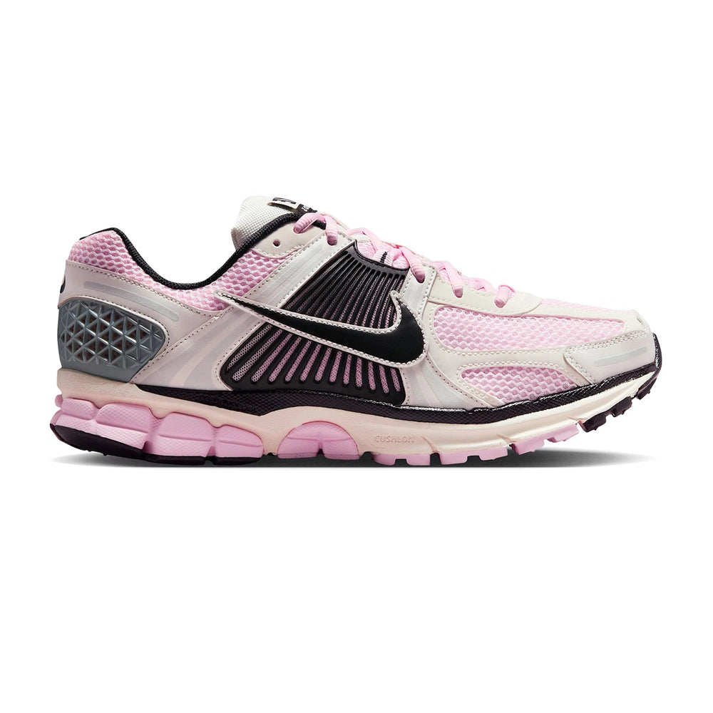 nike_zoom_vomero_5_pink_foam_phantom_metallic_platinum_black_2025_1