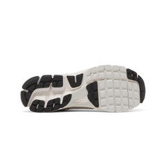 Nike-Zoom-Vomero-5-SP-‘Vast-Grey’-(2022)-6