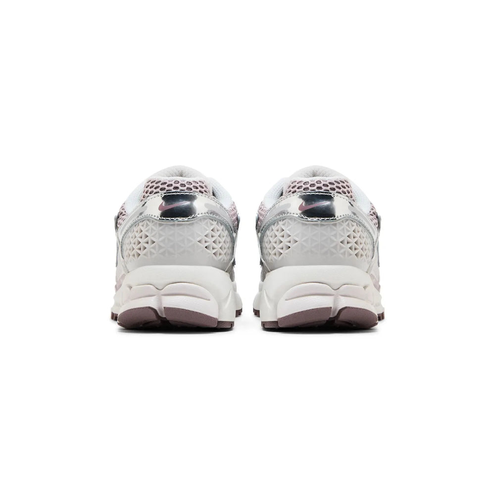 nike_zoom_vomero_5_sail_light_orewood_brown_w_2023_4