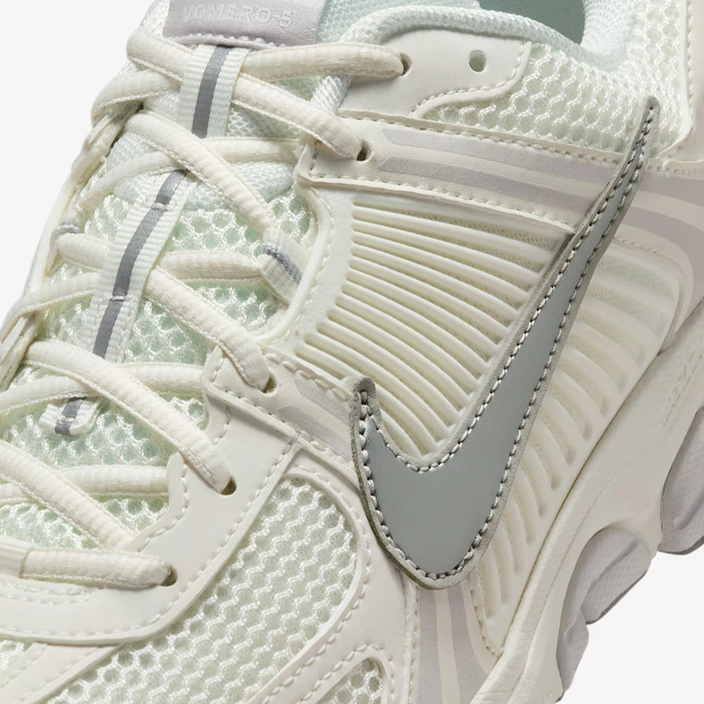 nike_zoom_vomero_5_sail_vast_grey_metallic_silver_7